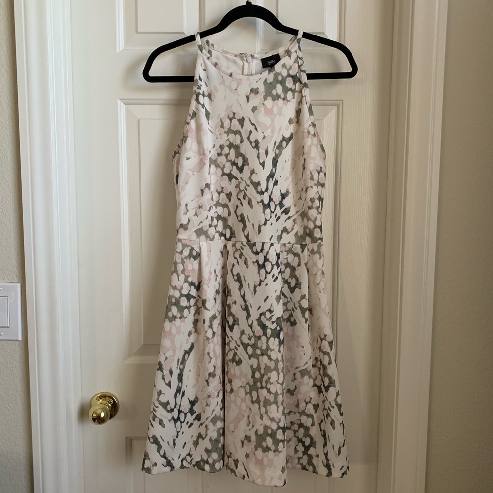 5/$20 Mossimo dress beautiful scuba material